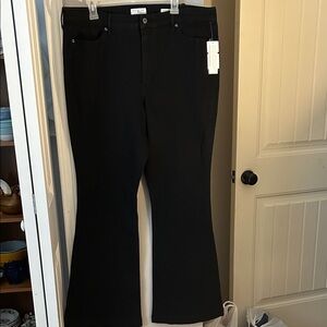 Sofia by Sofia Vergara Black Flare Jeans